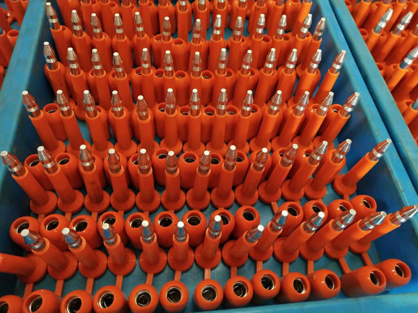 高(gao)保封鎖(suo)